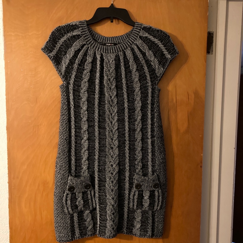 Adorable cap sleeve sweater dress
